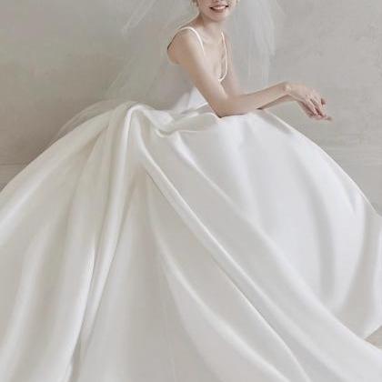 Sleeveless Satin Bridal Wedding Dress, V-neck..