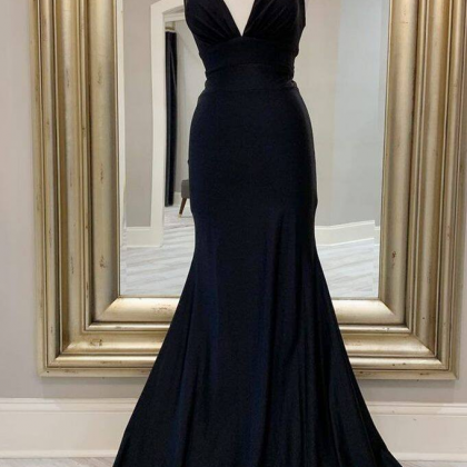 Full Length Halter Black Mermaid Long Formal Dress..