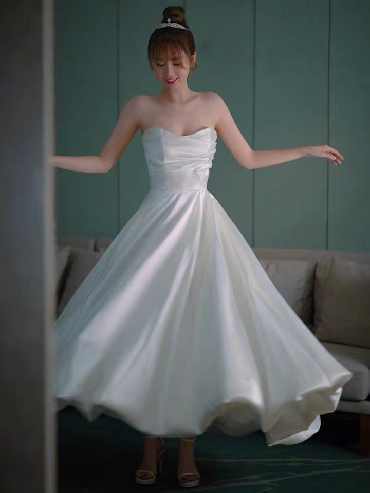 White dress light luxury evening dress, high sense, socialite birthday dress, strapless bridesmaid dress,Handmade