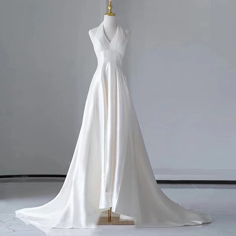 Light Wedding Dress,simple Elegant Satin Evening Gown,halter Neck Birdal Dress,backless Wedding Dress,handmade
