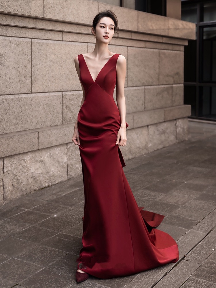 V-neck Wedding Dress, , Bridal Satin Wedding Dress,red Bridal Bodycon Dress,handmade on Luulla V-neck Wedding Dress, , Bridal Satin Wedding Dress,red Bridal Bodycon Dress,handmade on Luulla