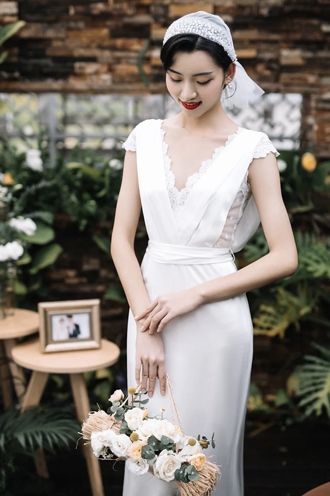 White Light Wedding Dress, V-neck Bridal Dress,noble Bodycon Dress, Fairy Wedding Dress,handmade