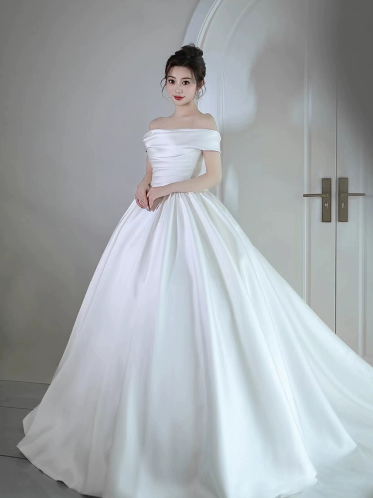 Off Shoulder Bridal Dress, Simple Atmospheric Wedding Dress, Satin Ball Gown Wedding Dress,handmade