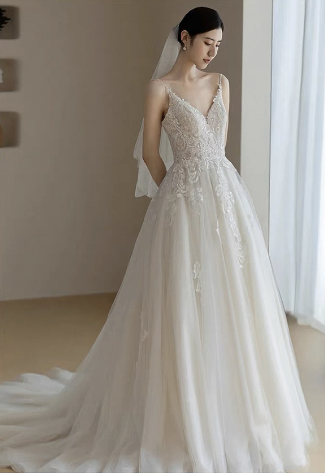 Spaghtti Strap Bridal Dress,tulle Wedding Dress,luxury Wedding Dress,handmade