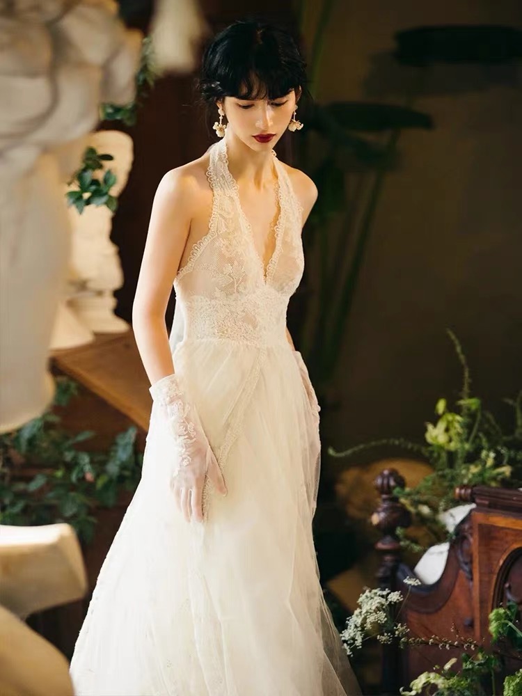Halter Neck Prom Dress,lace Bridal Dress,chic Wedding Dress,sexy Outdoor Wedding Dress,handmade