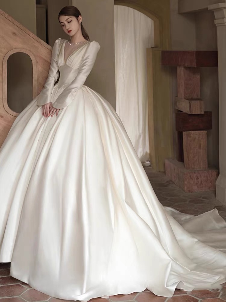 Long Sleeve Wedding Dress Elegant Weddign Dress,noble Bridal Dress ...