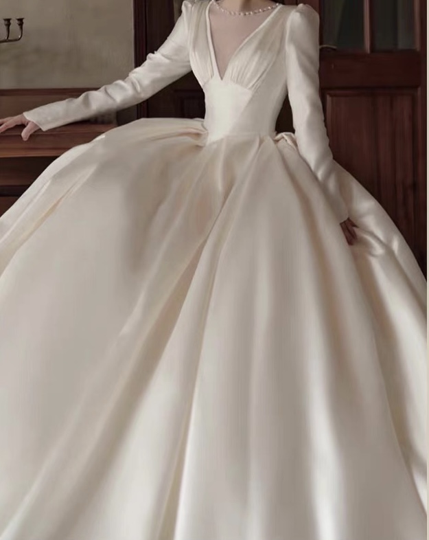 Long Sleeve Wedding Dress Elegant Weddign Dress,noble Bridal Dress ...