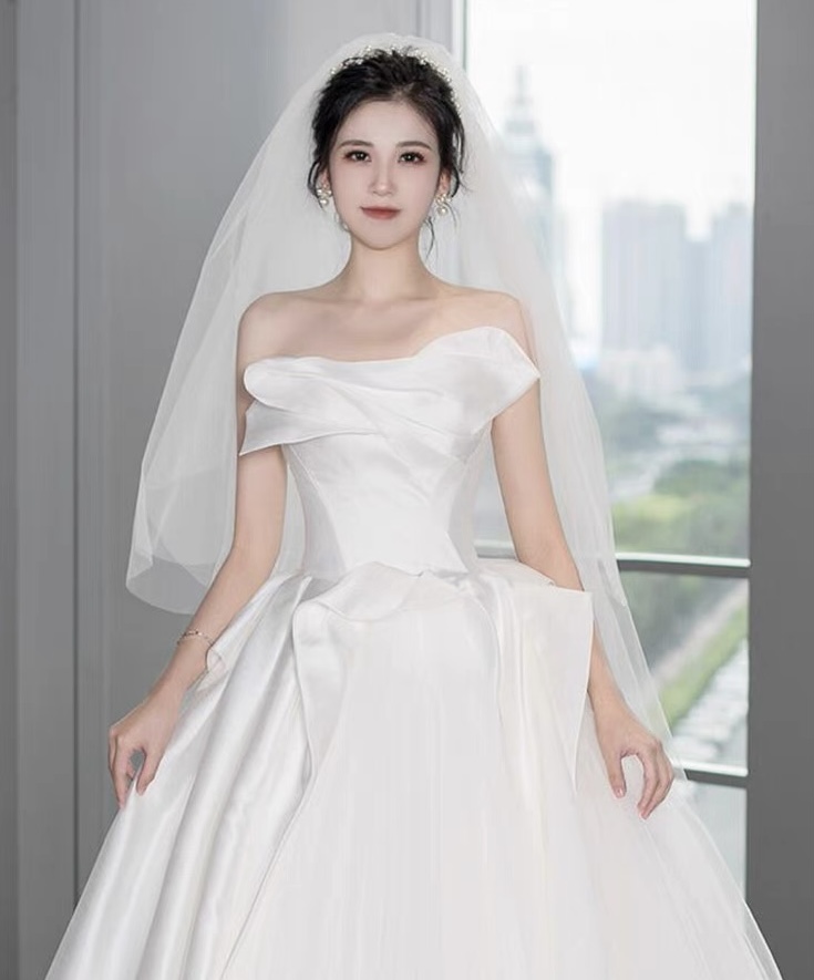 White satin long prom dress retract your waist wedding dress