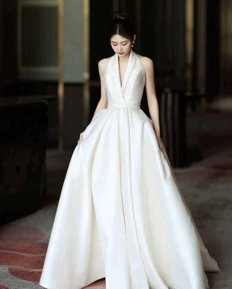 Halter Neck Wedding Dress,satin Bridal Dress,white Wedding Dress Elegant Bridal Dress,luxury Wedding Dress,handmade