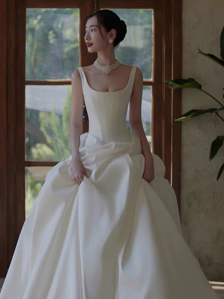 Spaghetti Strap Wedding Dress, High Quality Satin Simple Dress, Small Tail Light Wedding Dress, Sexy Bridal Dress,handmade