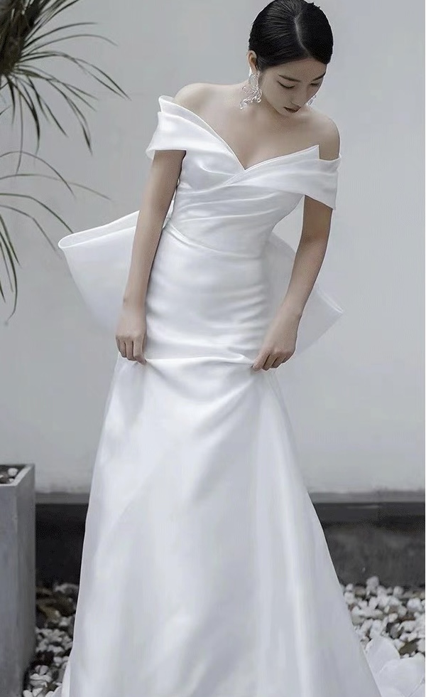 Off Shoulder Wedding Dress, White Wedding Dress, Elegant Bridal Dress,sexy Mermaid Dress,custom Made