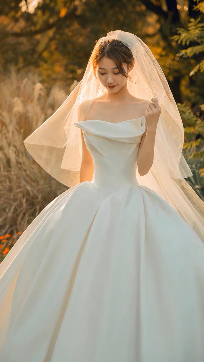Vintage,strapless Satin Light Wedding Dress , Simple High-grade Dress,temperament Wedding Dress, Princess Bridal Dress,handmade