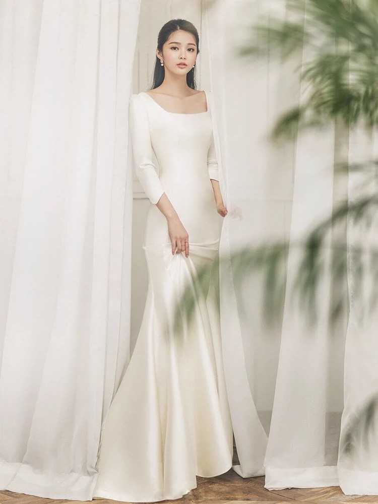 Long Sleeve Mermaid Wedding Dress Elegant White Bridal Dress Satin Evening Dress