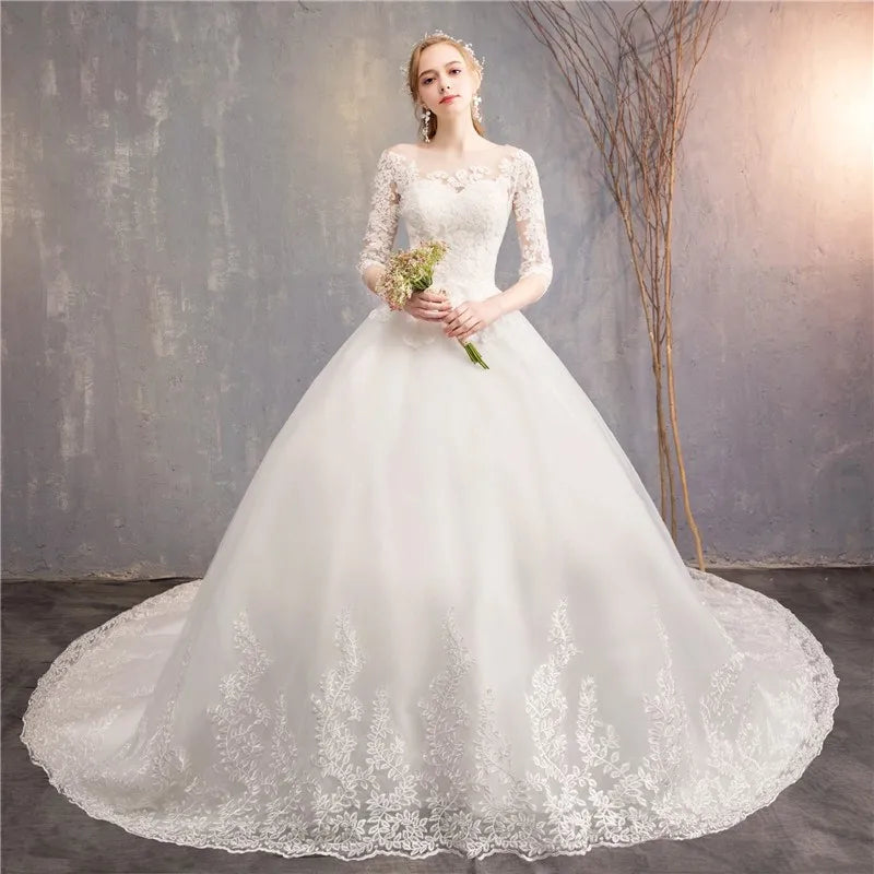Elegant Long Sleeve Lace Applique Bridal Gown