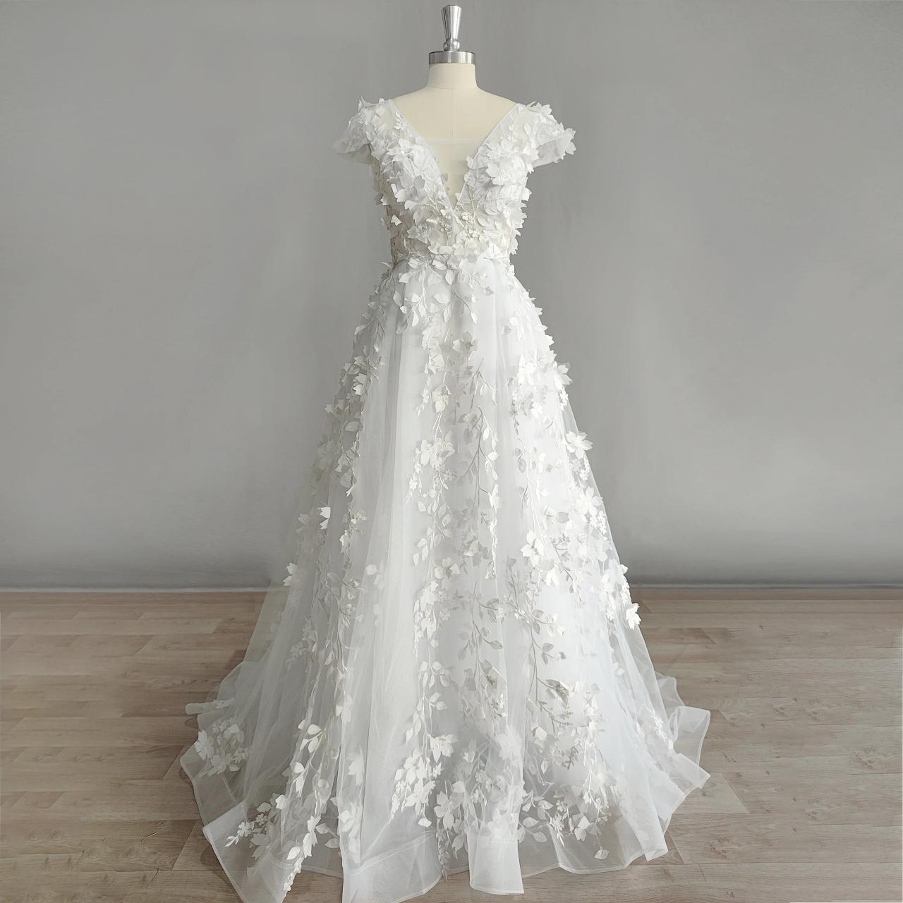 california elegant dress code Floral lace wedding dress | Long sleeve bridal dress main image 0