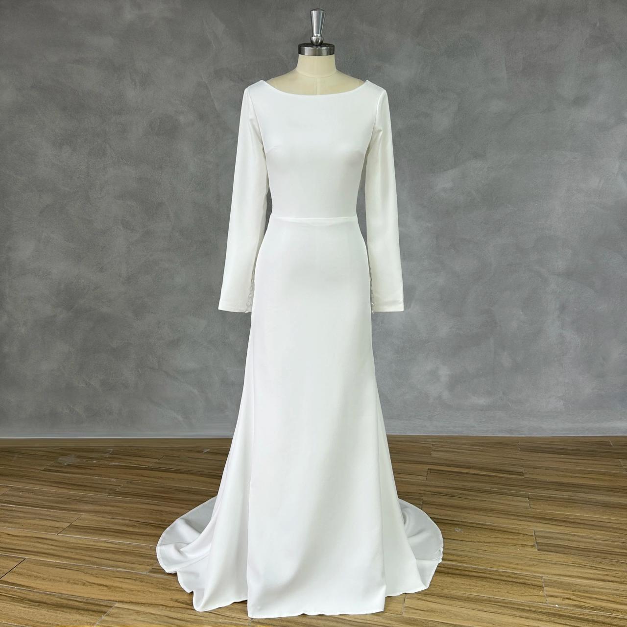Elegant Long-sleeve Satin Minimalist Bridal Gown on Luulla