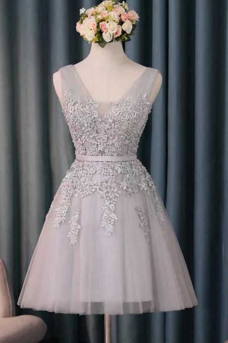 Grey Tulle Homecoming Dresses With Lace Applique, Short Homecoming Dresses, V-neck Party Dresses,handmade