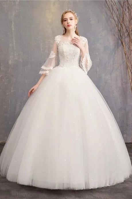 Elegant Tulle V-neck Wedding Gown With Lace Sleeves