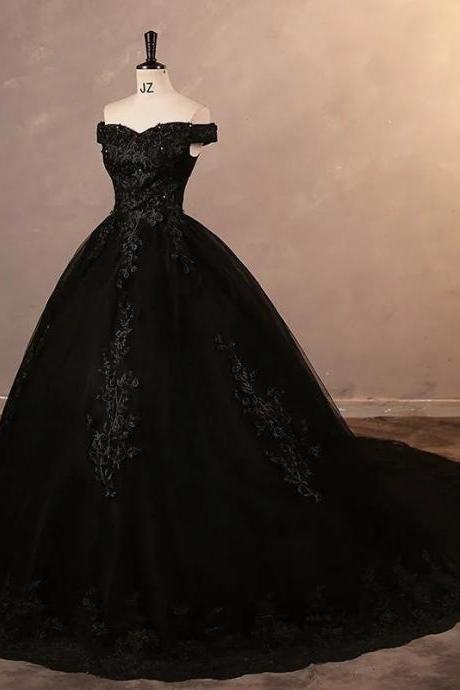 Elegant Black Off-shoulder Embroidered Ball Gown Dress