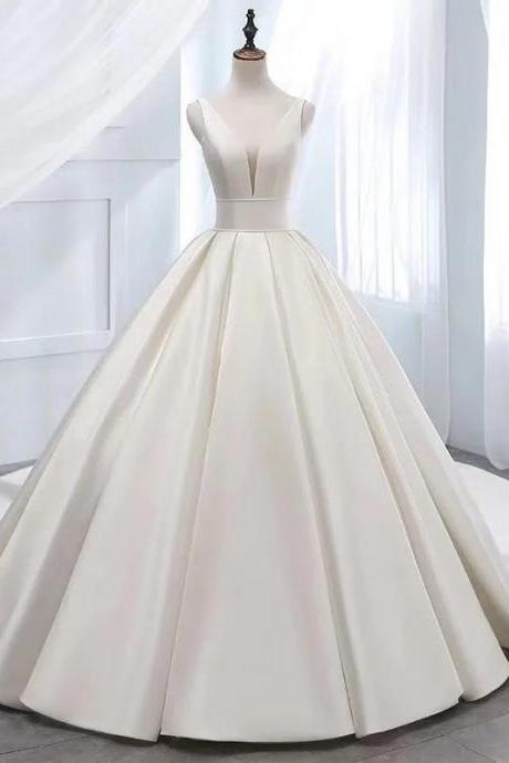 Elegant Satin A-line Wedding Dress With Train