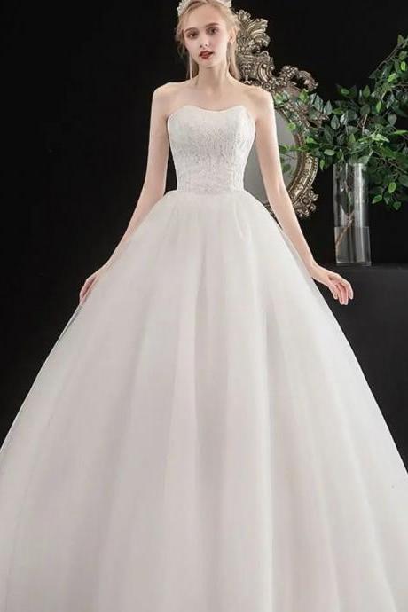Elegant Strapless Lace Bodice Tulle Bridal Gown