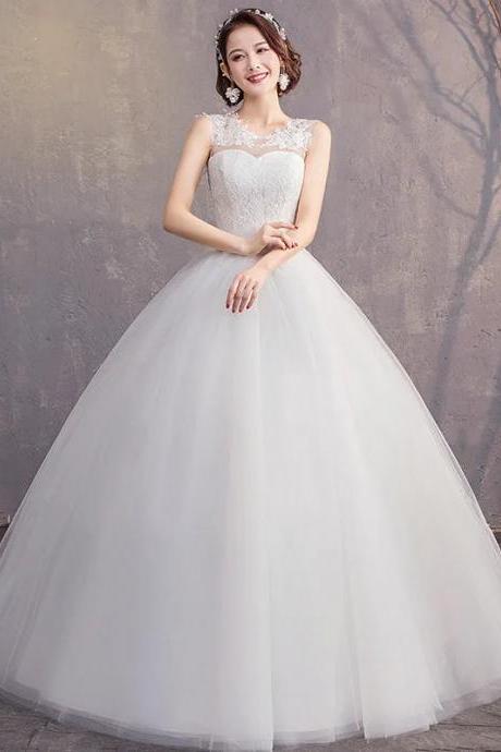 Elegant Sweetheart Neckline Tulle Bridal Wedding Gown