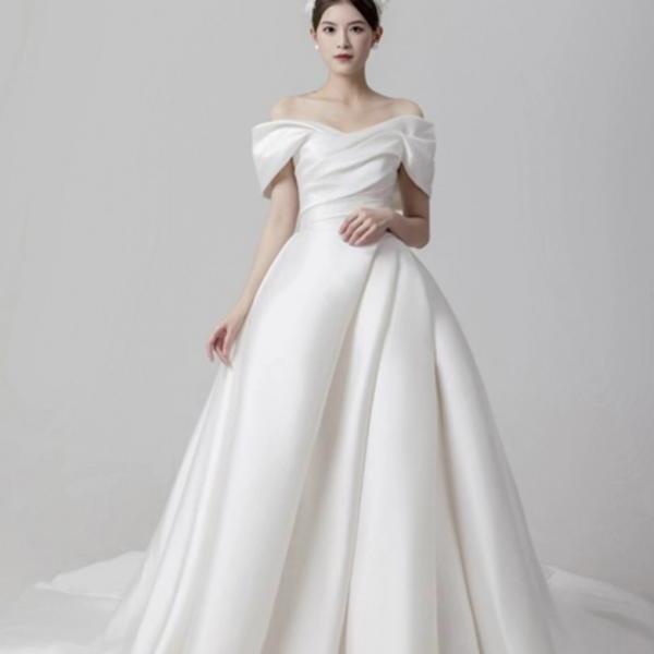 Satin bridal dress,princess bridal dress, simple wedding dress, noble ball gown wedding dress,handmade