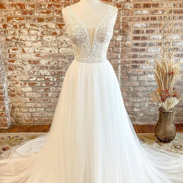 White Natural Zipper Tulle Lace Wedding Dresses main image 1