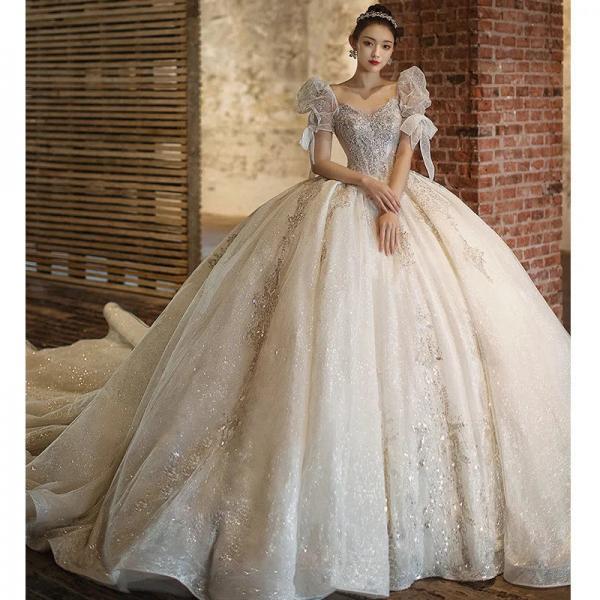 Luxurious Off-Shoulder Sparkling Bridal Ball Gown Wedding Dress