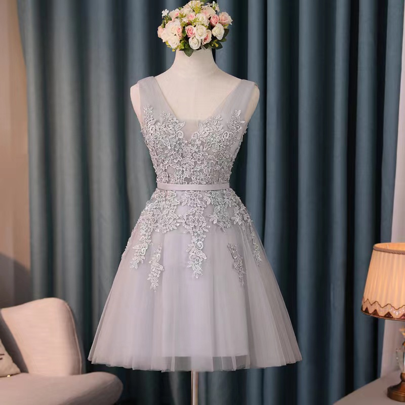 Grey Tulle Dresses With Lace Applique, Short