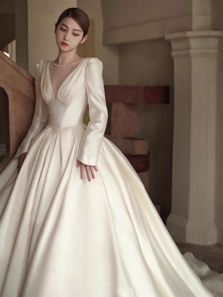 Long Sleeve Exquisite Wedding Dress main image 1