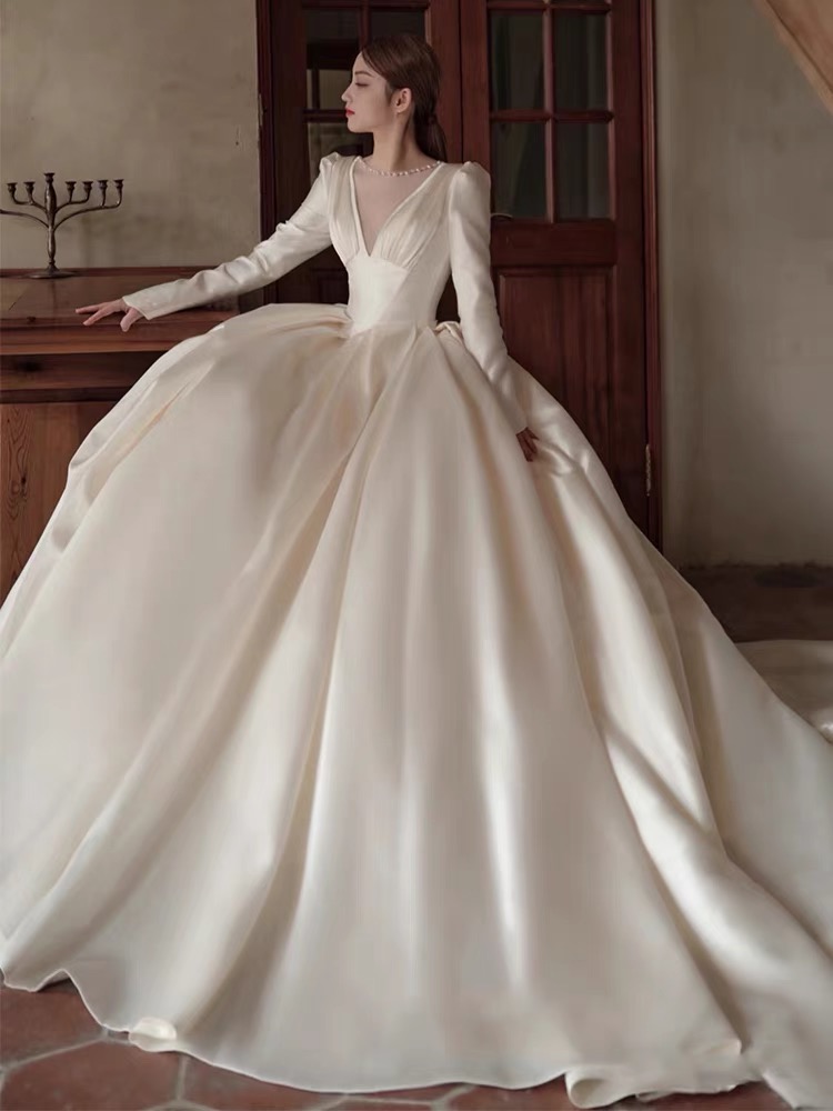 Long Sleeve Wedding Dress Elegant Weddign Dress,noble Bridal Dress ...