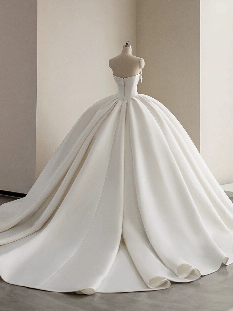 Timeless Ball Gown Starpless Satin Tulle Applique With Veil Long Wedding Dresses