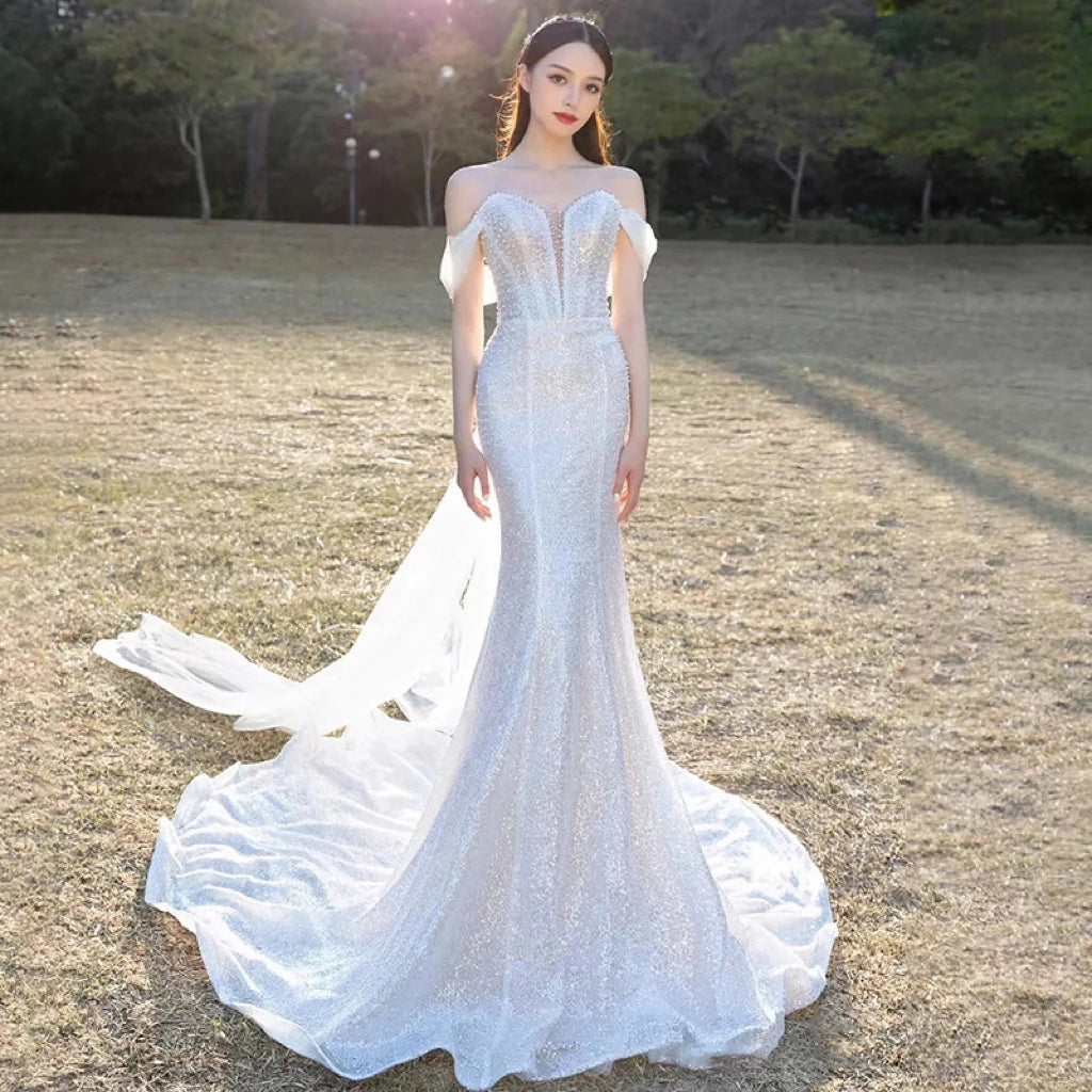 Sparkling Off-shoulder Bridal Gown With Train on Luulla